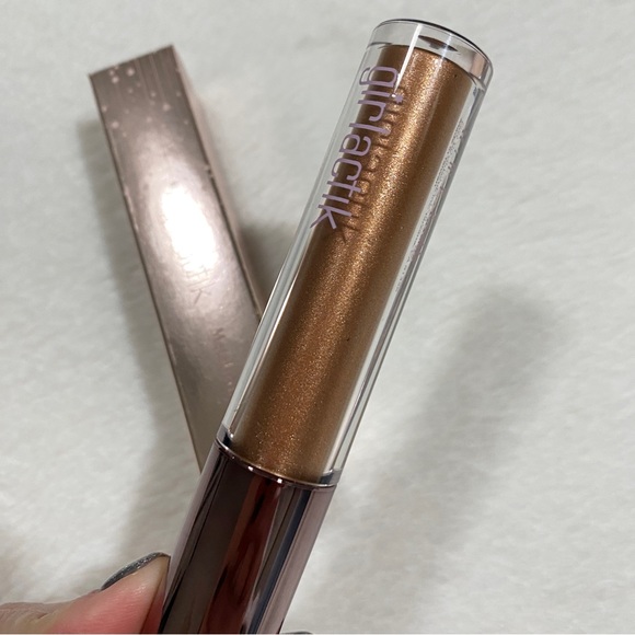 Girlactik Metallic Eye Sparkle Liquid Eyeshadow - Glam - Picture 2 of 3